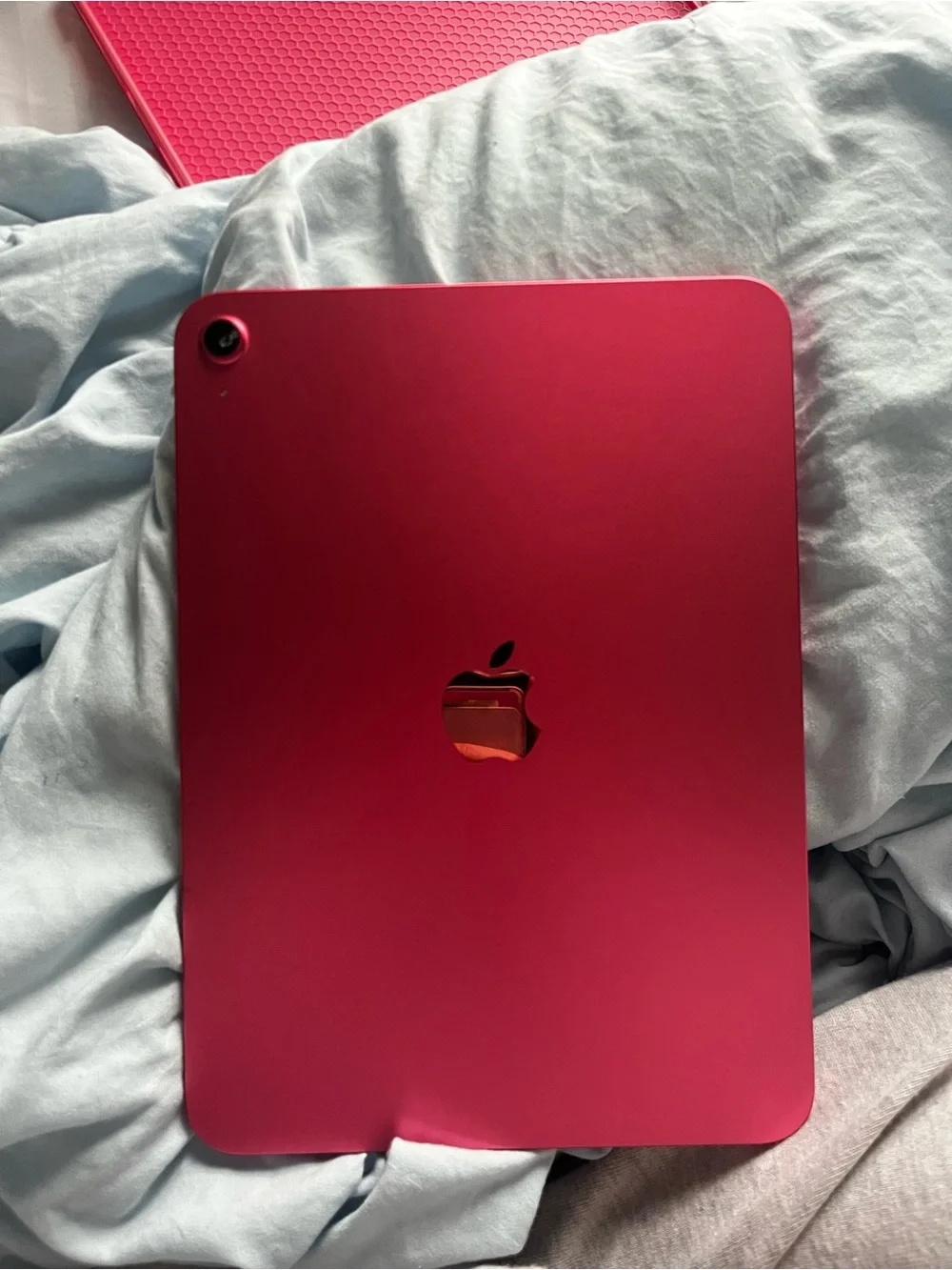 Pink iPad A16 2025 128gb WiFi